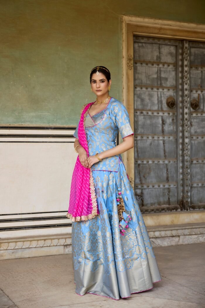 Banarasi Phool Lehenga Set