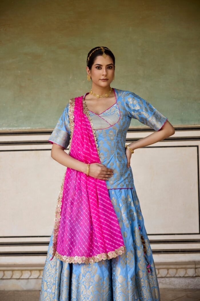 Banarasi Phool Lehenga Set