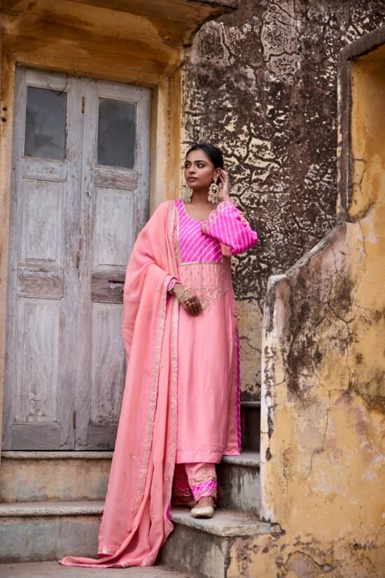 Gulbahar Kurta Set