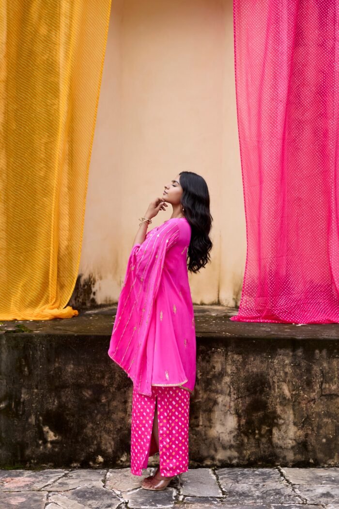 Chatak Pink Cape Set