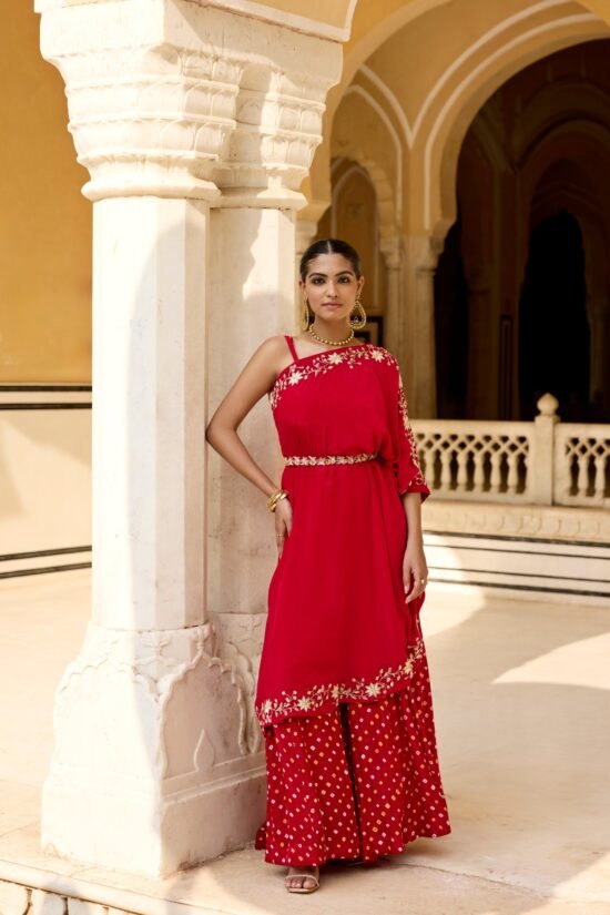 Scarlet Bandhni Cape Set