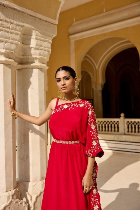 Scarlet Bandhni Cape Set