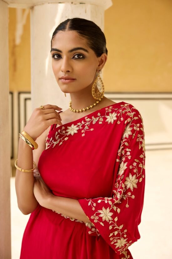 Scarlet Bandhni Cape Set