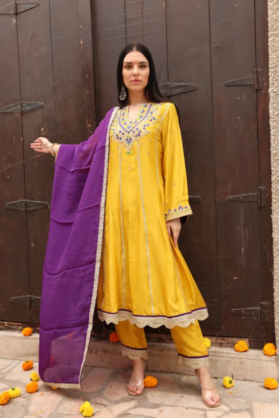 Genda Phool Kurta Set