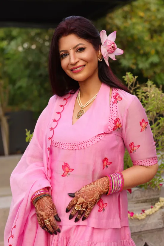 Gulabi Manjri Lehenga Set