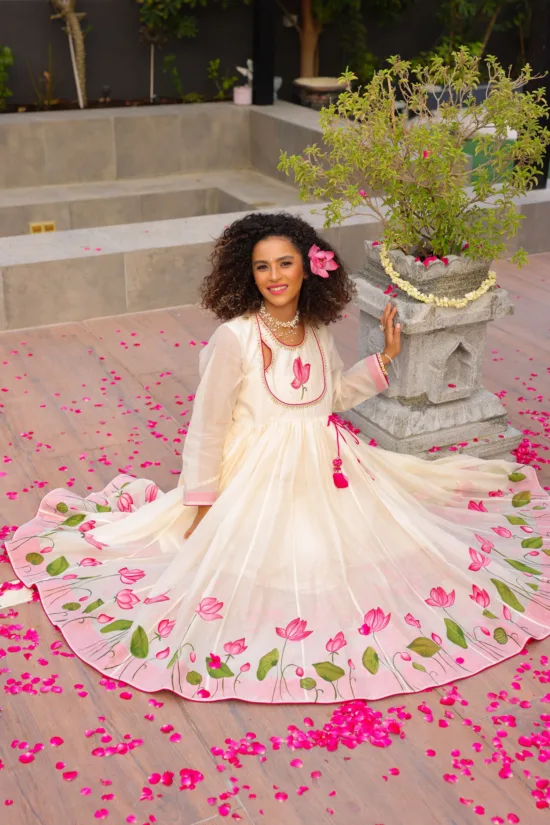 Kunj Karvi Anarkali Set