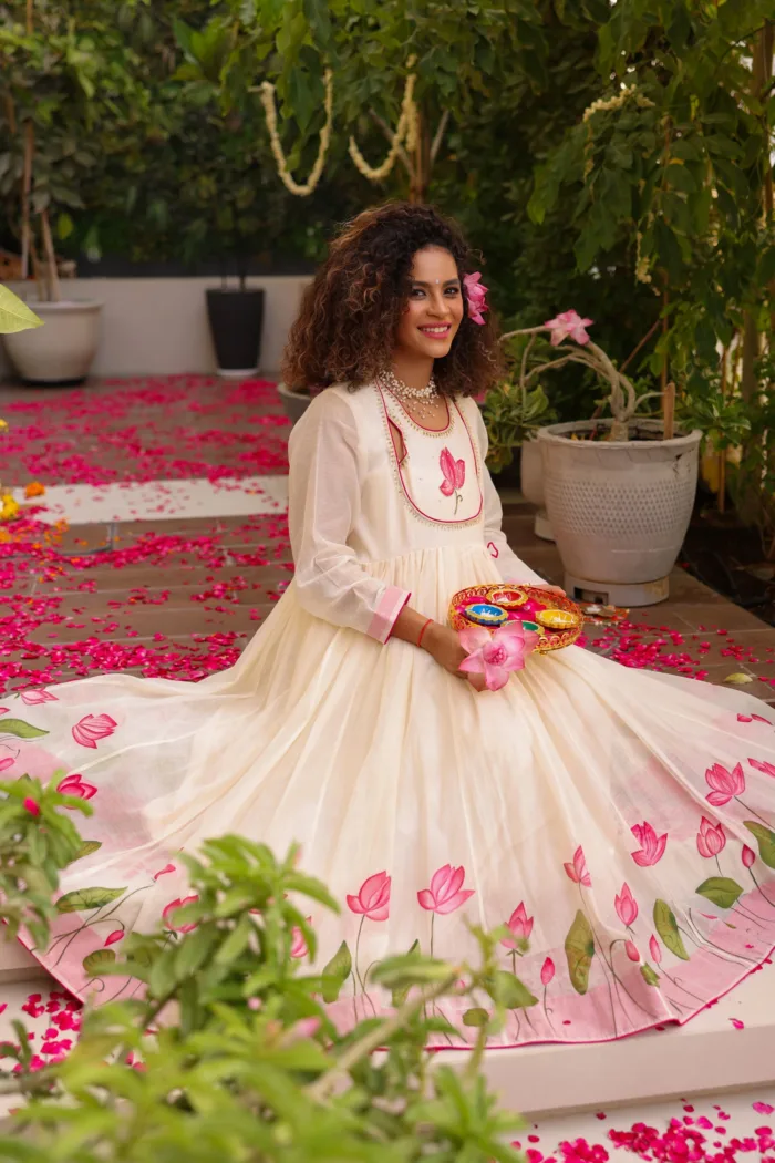 Kunj Karvi Anarkali Set
